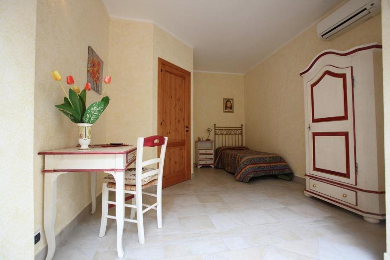 B&B Candido Vacanze Modica Exteriör bild