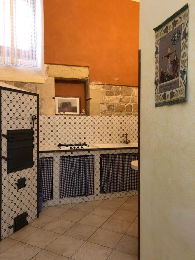 B&B Candido Vacanze Modica Exteriör bild